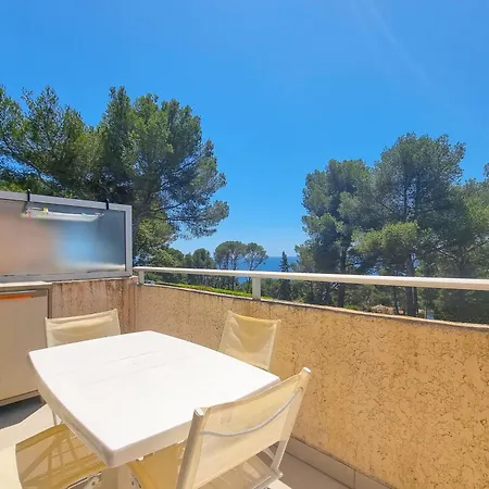 Seafront 4 People In Domain - 2 Pools Holiday home *