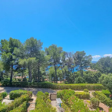 Seafront 4 People In Domain - 2 Pools Vakantiehuis Saint-Raphaël